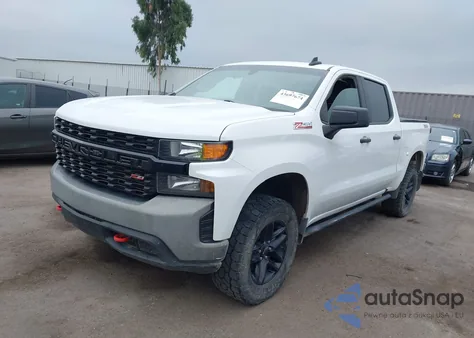 2021 Chevrolet Silverado 1500 4Wd Short Bed Custom Trail Boss/4Wd Standard Bed Custom Trail Boss z USA, uszkodzony, nr VIN 1GCPYCEF5MZ171124